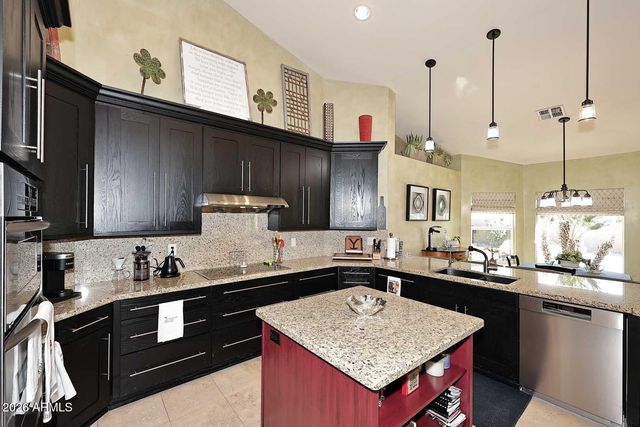 2139 E TECOMA Road, Phoenix, AZ 85048