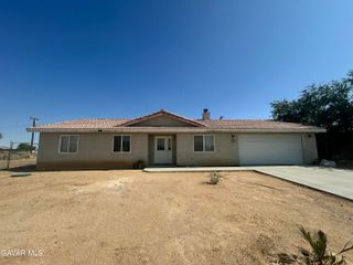 8570 Oleander Avenue, California City, CA 93505