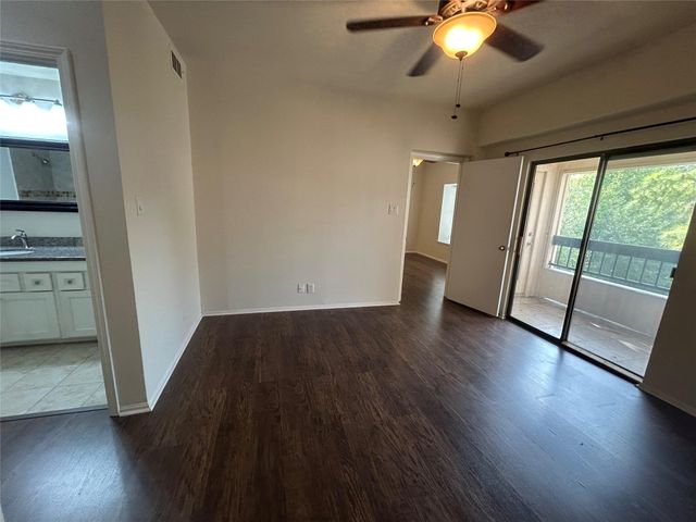 2213 S Braeswood Boulevard 12B, Houston, TX 77030