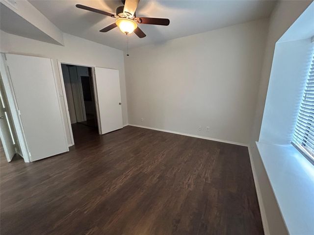 2213 S Braeswood Boulevard 12B, Houston, TX 77030