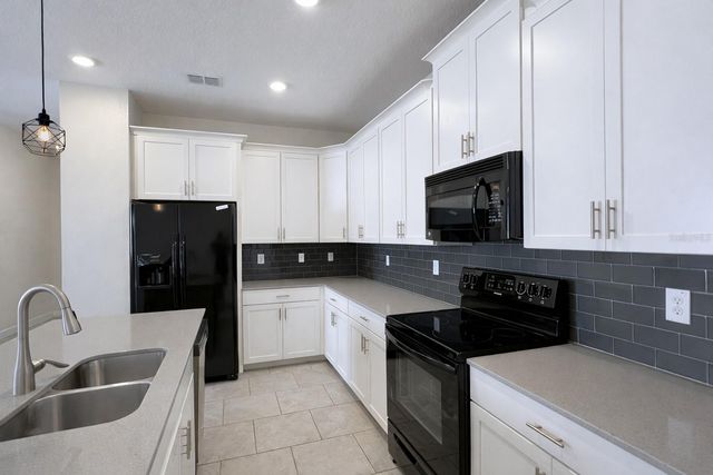 3943 CORTLAND DRIVE, Davenport, FL 33837