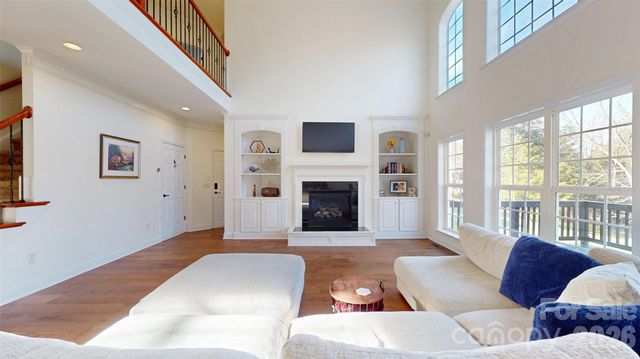 7267 Willowbrook Drive, Denver, NC 28037