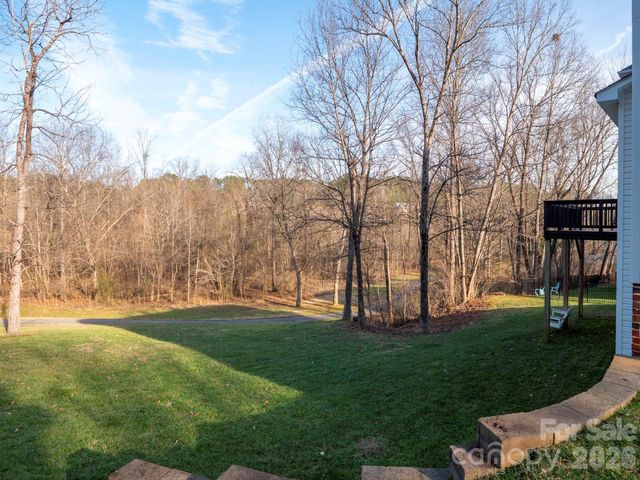 7267 Willowbrook Drive, Denver, NC 28037