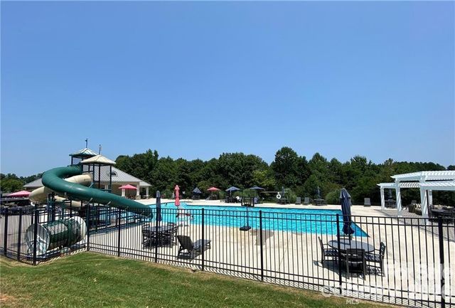 7267 Willowbrook Drive, Denver, NC 28037