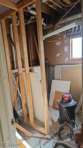 1070 Central Avenue, Bellaire, OH 43906