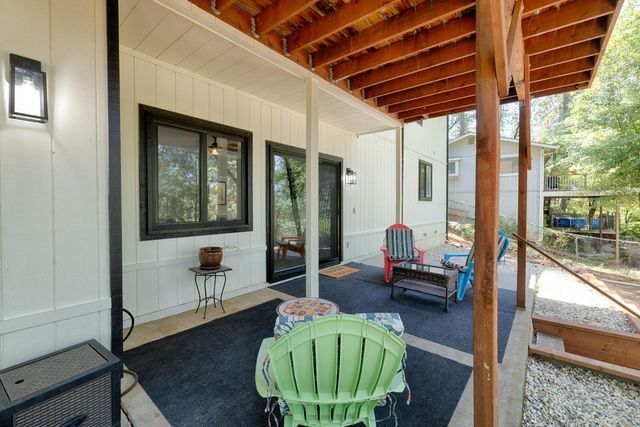 15880 Names Dr, Grass Valley, CA 95949