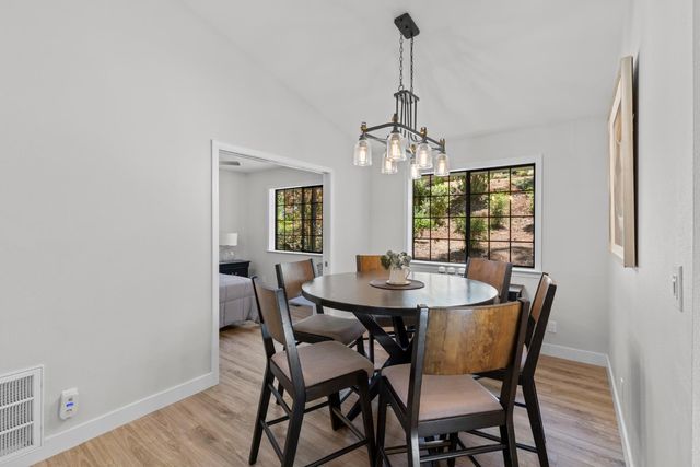15880 Names Dr, Grass Valley, CA 95949