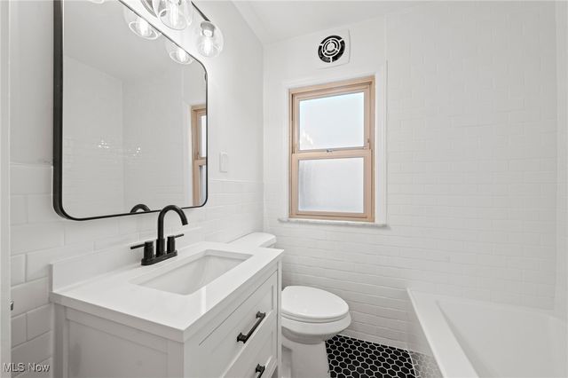 17806 Maple Heights Boulevard, Maple Heights, OH 44137