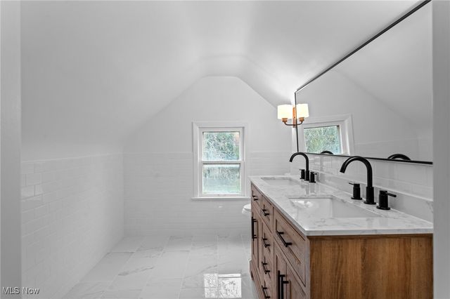 17806 Maple Heights Boulevard, Maple Heights, OH 44137