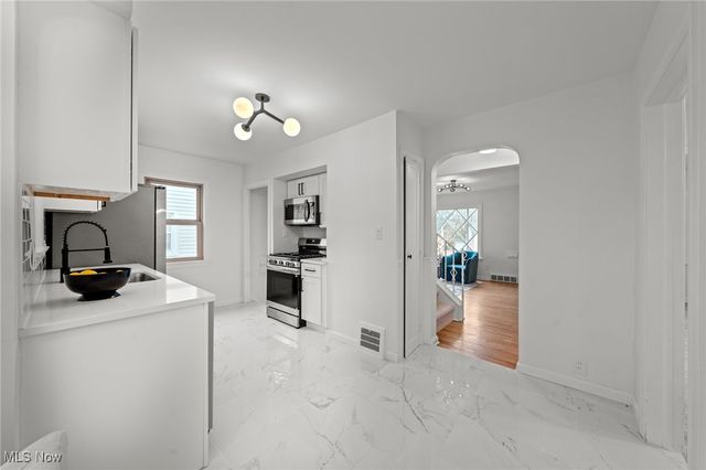 17806 Maple Heights Boulevard, Maple Heights, OH 44137