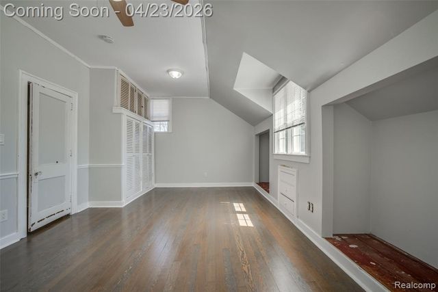 39936 Warren Road, Canton, MI 48187