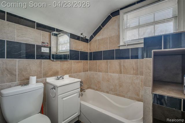 39936 Warren Road, Canton, MI 48187