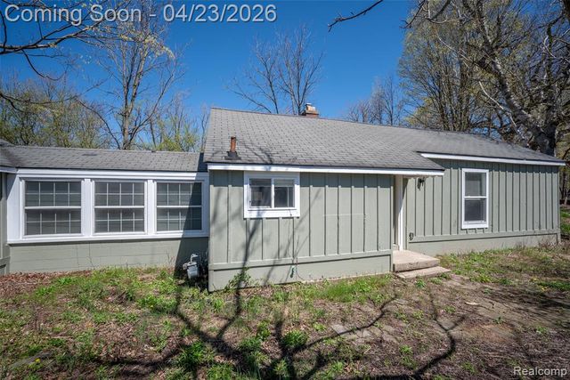 39936 Warren Road, Canton, MI 48187