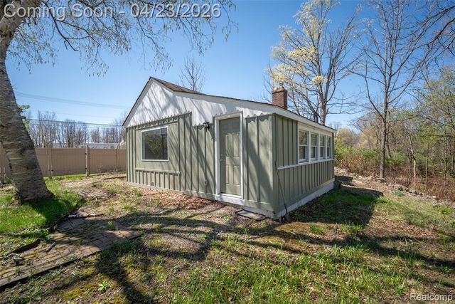 39936 Warren Road, Canton, MI 48187