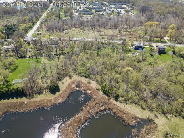 39936 Warren Road, Canton, MI 48187