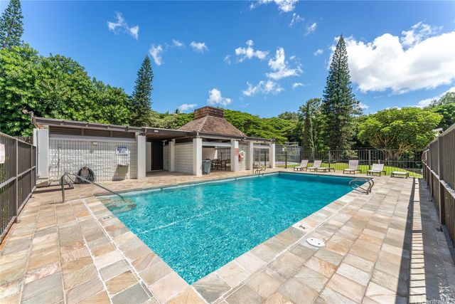 98-500 Koauka Loop 15K, Aiea, HI 96701