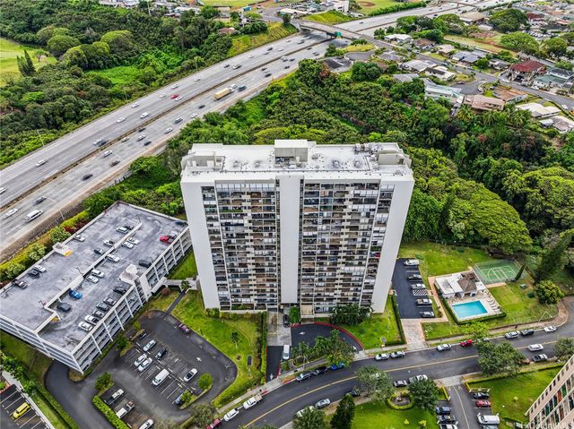 98-500 Koauka Loop 15K, Aiea, HI 96701