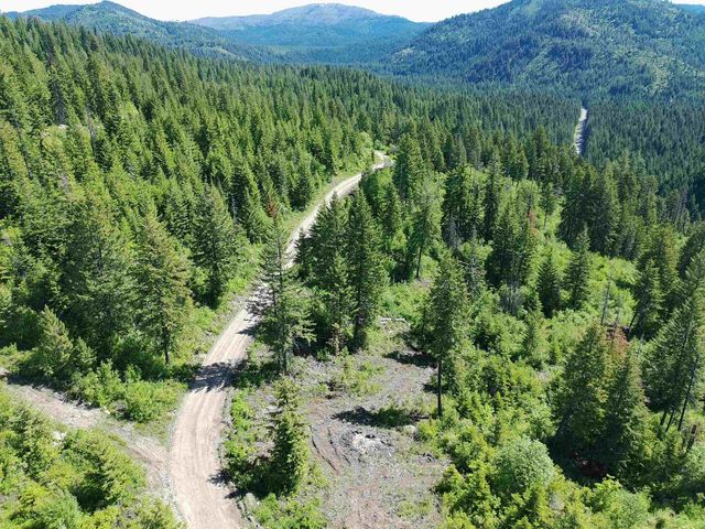 1261 Outback Ln, Usk, WA 99180