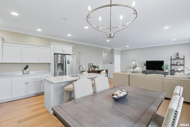 3970 ORCHARD Drive, Bettendorf, IA 52722