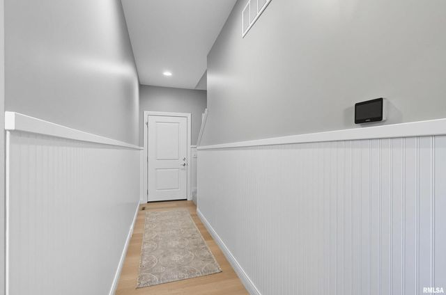 3970 ORCHARD Drive, Bettendorf, IA 52722