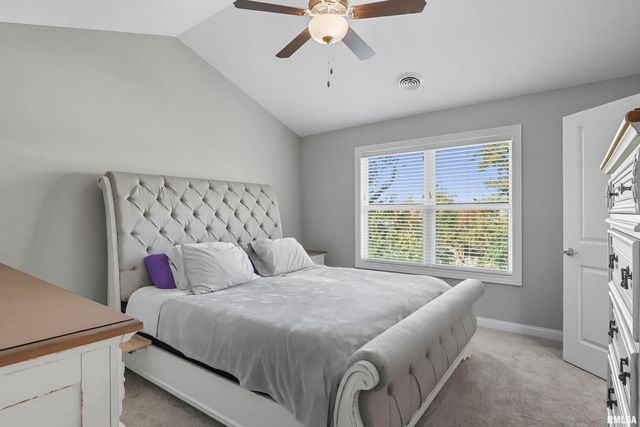 3970 ORCHARD Drive, Bettendorf, IA 52722