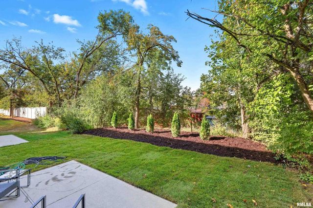 3970 ORCHARD Drive, Bettendorf, IA 52722