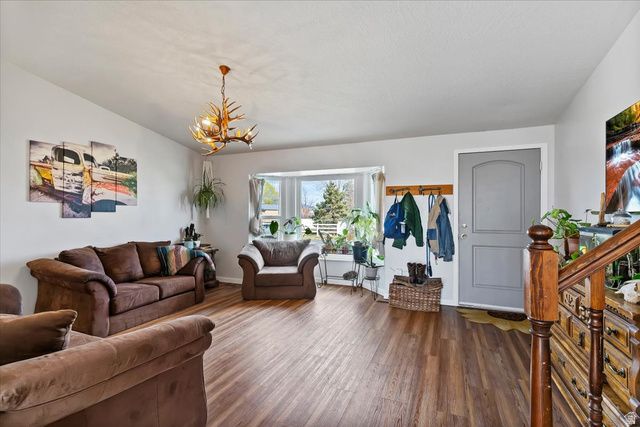 5035 S 6150 W, Hooper, UT 84315