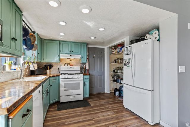 5035 S 6150 W, Hooper, UT 84315