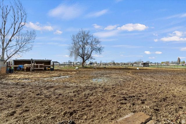 5035 S 6150 W, Hooper, UT 84315