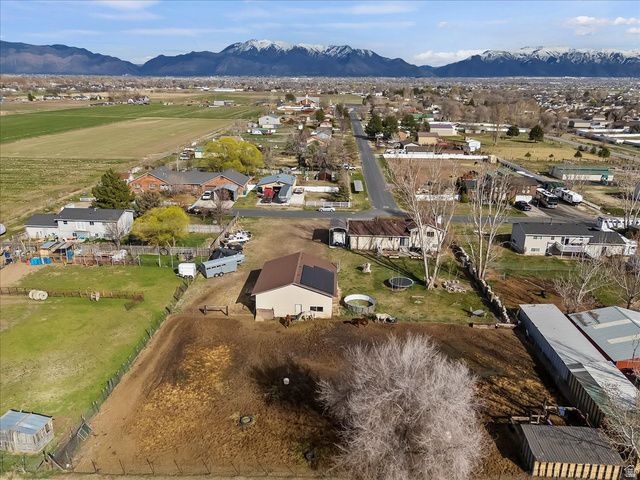 5035 S 6150 W, Hooper, UT 84315