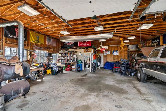 5035 S 6150 W, Hooper, UT 84315