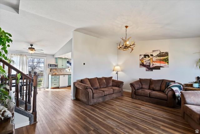 5035 S 6150 W, Hooper, UT 84315