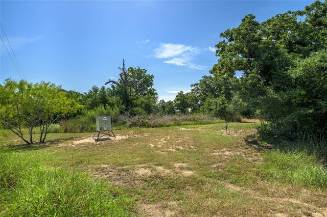 1603 W Fm 2237, Muldoon, TX 78949