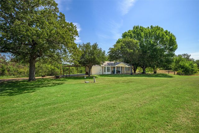 1603 W Fm 2237, Muldoon, TX 78949