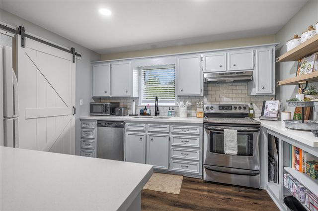 1603 W Fm 2237, Muldoon, TX 78949