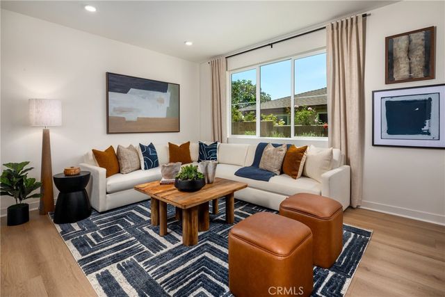 248 W Citrus Row, La Habra, CA 90633