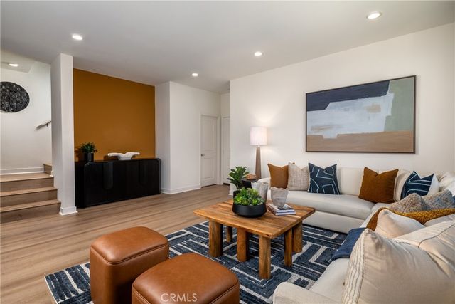 248 W Citrus Row, La Habra, CA 90633