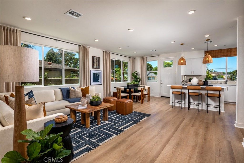 248 W Citrus Row, La Habra, CA 90633