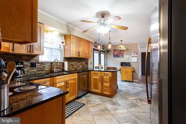 208 W HANSOME WAY, Bear, DE 19701