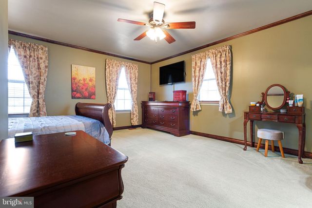 208 W HANSOME WAY, Bear, DE 19701