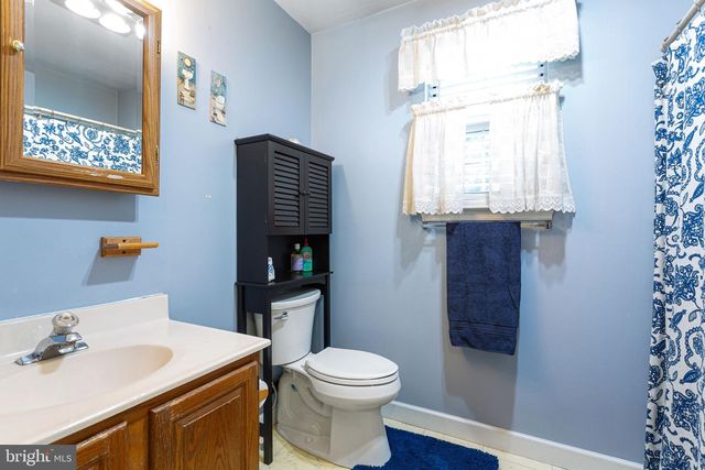 208 W HANSOME WAY, Bear, DE 19701