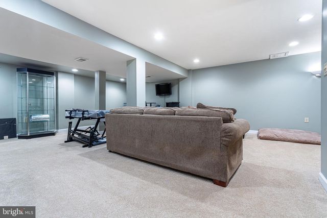 208 W HANSOME WAY, Bear, DE 19701