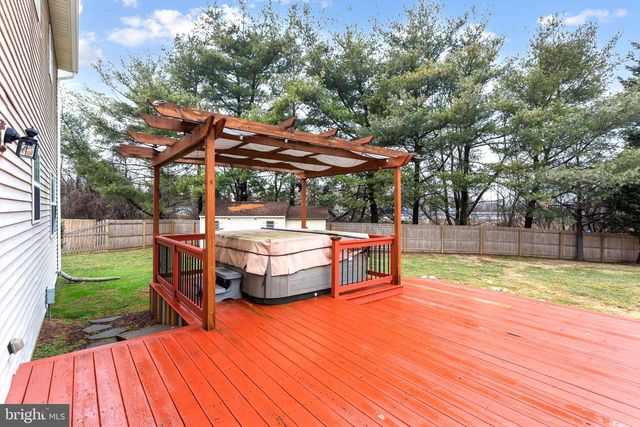 208 W HANSOME WAY, Bear, DE 19701