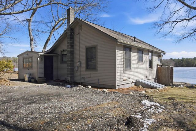 42 North Shore Road, Sandown, NH 03873