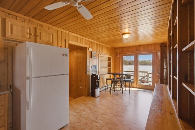 42 North Shore Road, Sandown, NH 03873