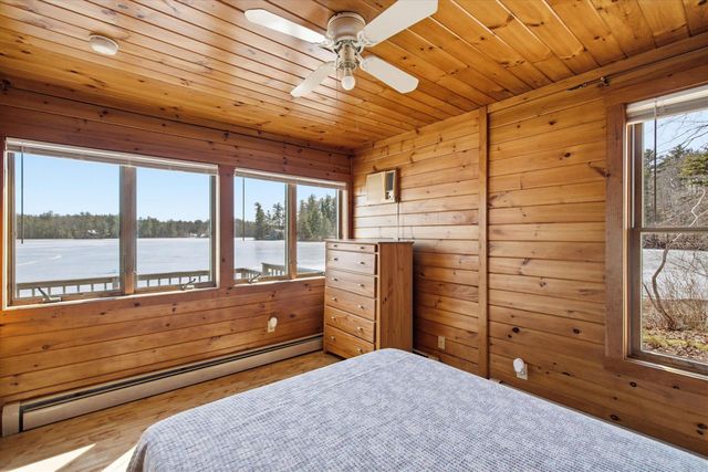 42 North Shore Road, Sandown, NH 03873