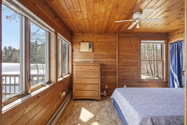 42 North Shore Road, Sandown, NH 03873