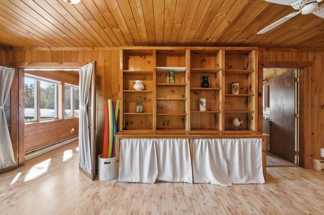 42 North Shore Road, Sandown, NH 03873