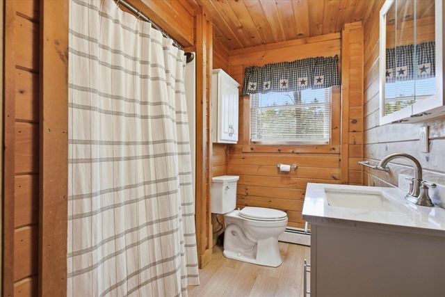 42 North Shore Road, Sandown, NH 03873