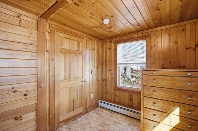 42 North Shore Road, Sandown, NH 03873